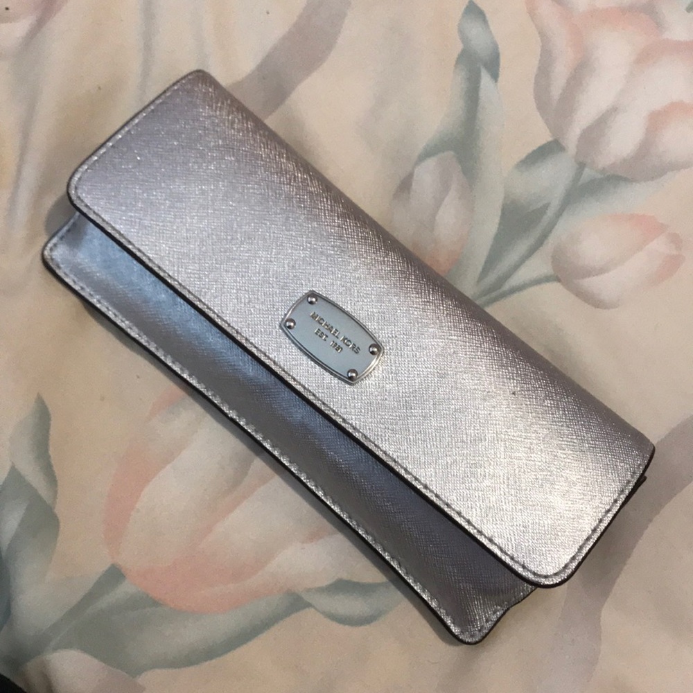 Flat MK wallet